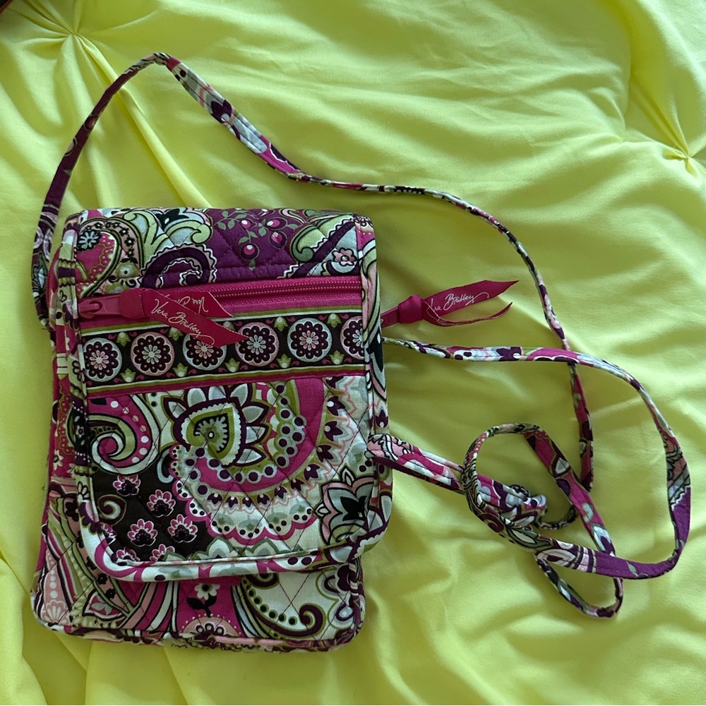 Vera Bradley pink crossbody purse